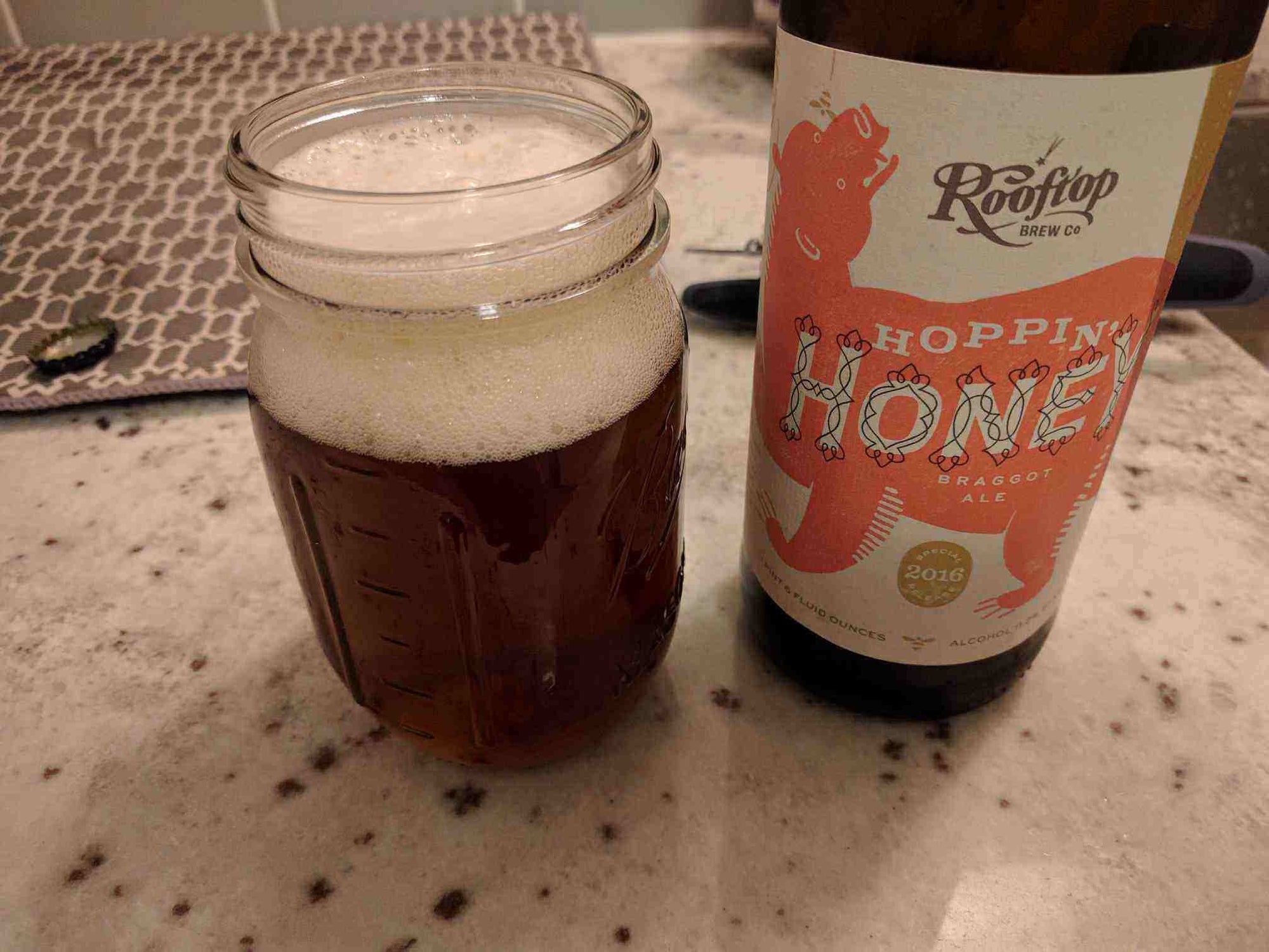 Rooftop Brewery Hoppin Honey Braggot Ale Review